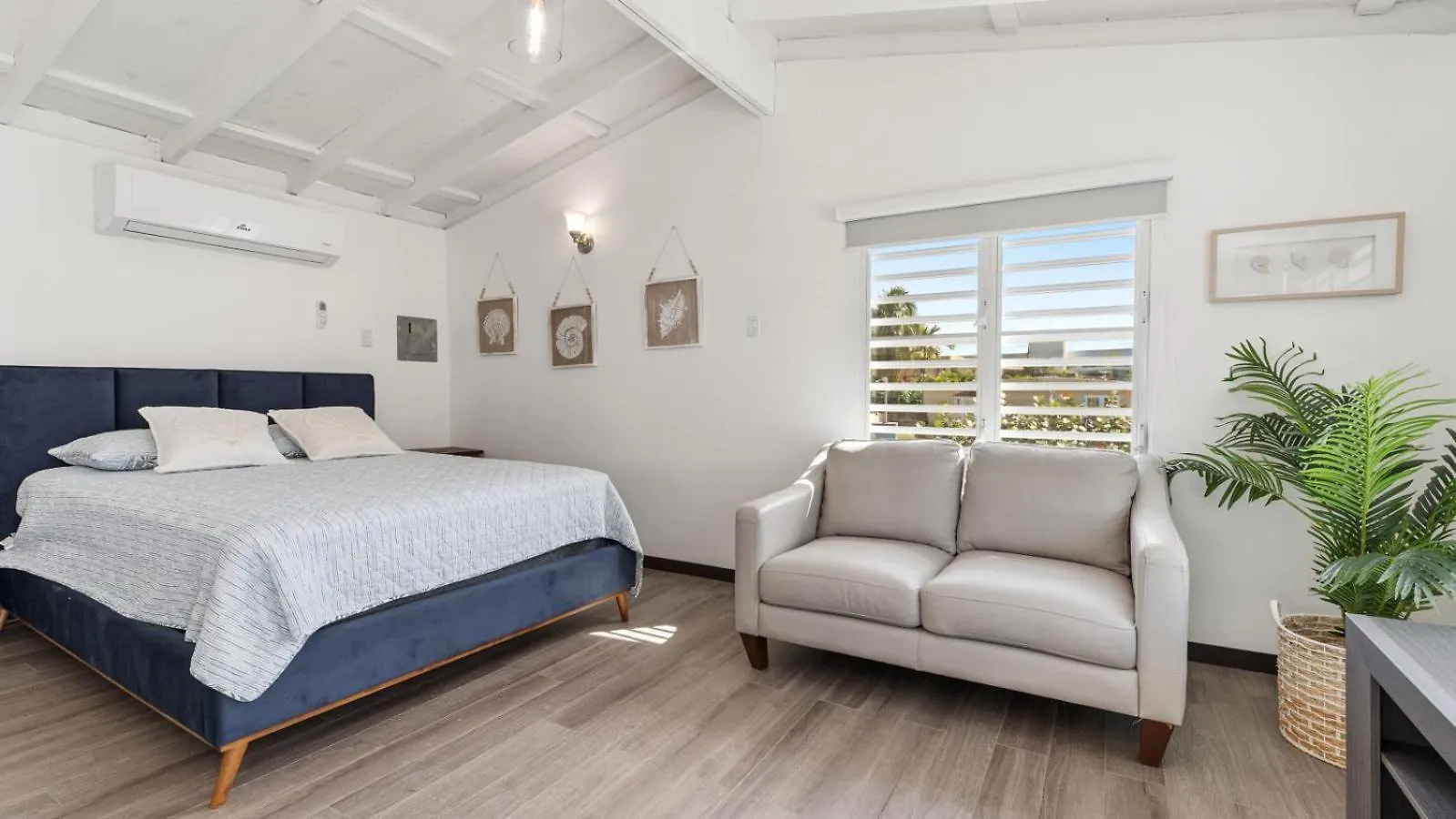 Apartment Danielas Beachfront Studio Rincon