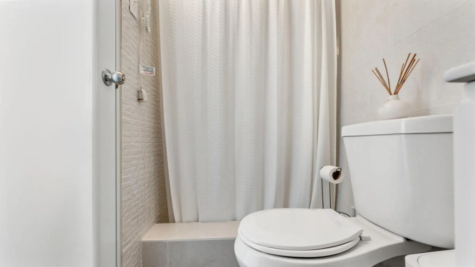 Danielas Beachfront Studio Rincon Apartment
